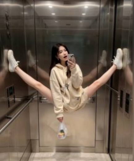 AI生成电梯一字马美女制作教程，条条流量上万，别再在外面被割韭菜了，全流程实操-ANQUYE-HENHENLU-26UUU[首页]